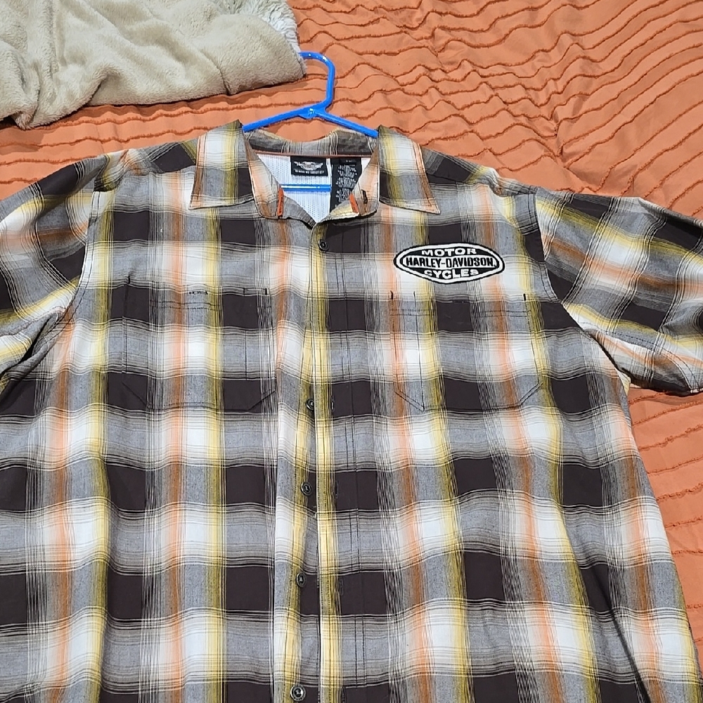 Harley-Davidson Plaid Button-Up Shirt